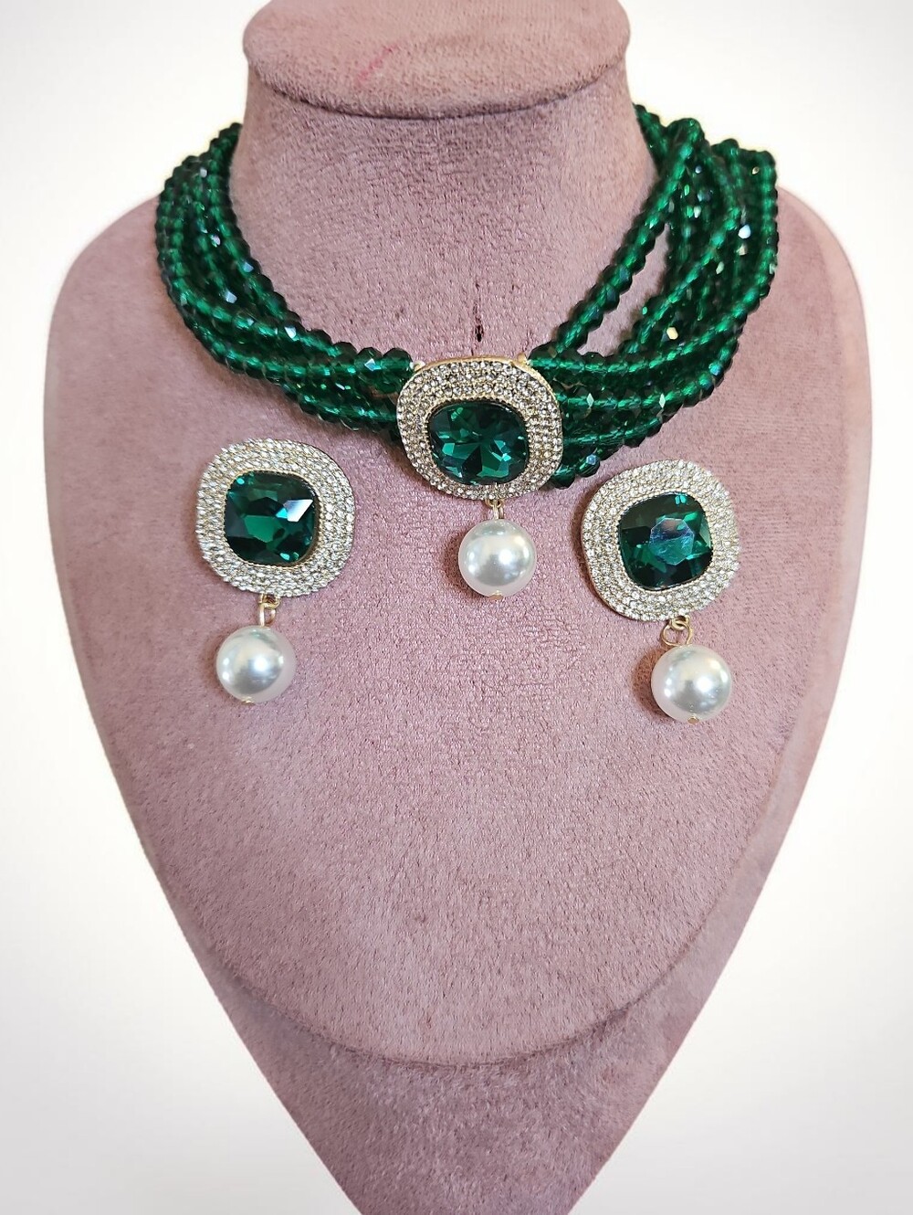 Sassified Nwt tmerald Green Crystal Multi-Strand Necklace and Pearl  Earrings.